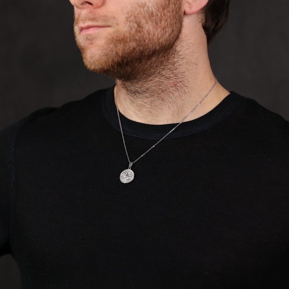 18k Gold Compass North Star Pendant Chain Mens Compass Necklace - Picture 6 of 16